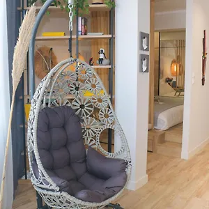  Διαμέρισμα Luxury 80m2 With Balcony Downtown